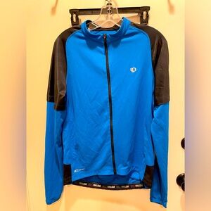 Biking jacket with back pockets